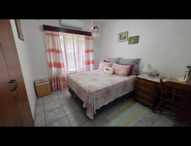 4 BEDROOM HOUSE FOR SALE IN MOUNT VERNON